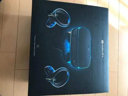 Oculus Rift S PC VR Gaming Headset with High Resolution Display and Adjustable Headband for Immersive Experience