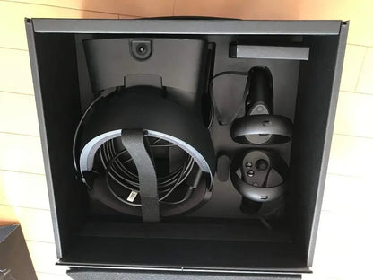 Oculus Rift S PC VR Gaming Headset with High Resolution Display and Adjustable Headband for Immersive Experience
